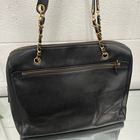 💎 ✨BEAUTIFUL✨💎 TRAVEL XL CAVIAR CHANEL TOTE ZIPPER TOP - Picture 12 of 15